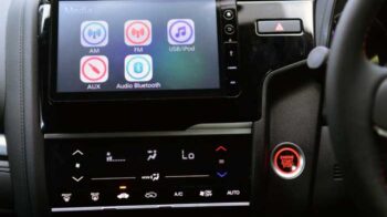 Mengganti Head Unit Mobil